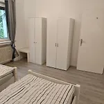 Work And Iam 90 Qm 3 Schlafzimmer 7 Betten Mit Balkon Und Kraftraum Lejlighed Plettenberg