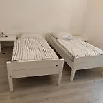Work And Iam 90 Qm 3 Schlafzimmer 7 Betten Mit Balkon Und Kraftraum * Plettenberg