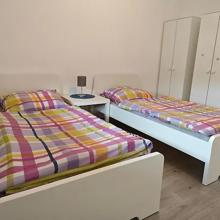 아파트 Work And Iam 90 Qm 3 Schlafzimmer 7 Betten Mit Balkon Und Kraftraum