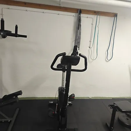 Work And Iam 90 Qm 3 Schlafzimmer 7 Betten Mit Balkon Und Kraftraum