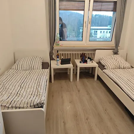 아파트 Work And Iam 90 Qm 3 Schlafzimmer 7 Betten Mit Balkon Und Kraftraum