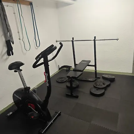 Work And Iam 90 Qm 3 Schlafzimmer 7 Betten Mit Balkon Und Kraftraum 플레텐베르크