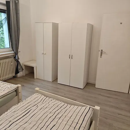 Work And Iam 90 Qm 3 Schlafzimmer 7 Betten Mit Balkon Und Kraftraum 아파트 플레텐베르크