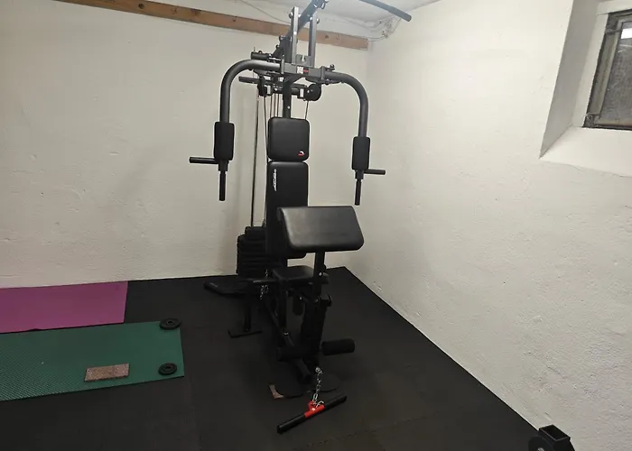 Lejlighed Work And Iam 90 Qm 3 Schlafzimmer 7 Betten Mit Balkon Und Kraftraum *