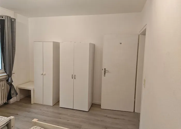 Work And Iam 90 Qm 3 Schlafzimmer 7 Betten Mit Balkon Und Kraftraum Lejlighed *