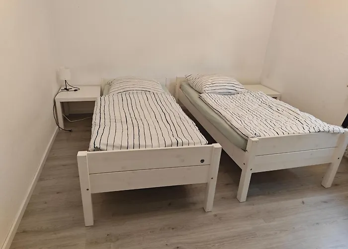 Work And Iam 90 Qm 3 Schlafzimmer 7 Betten Mit Balkon Und Kraftraum