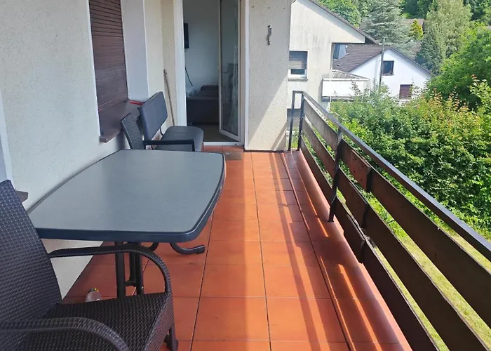 Work And Iam 90 Qm 3 Schlafzimmer 7 Betten Mit Balkon Und Kraftraum * Plettenberg